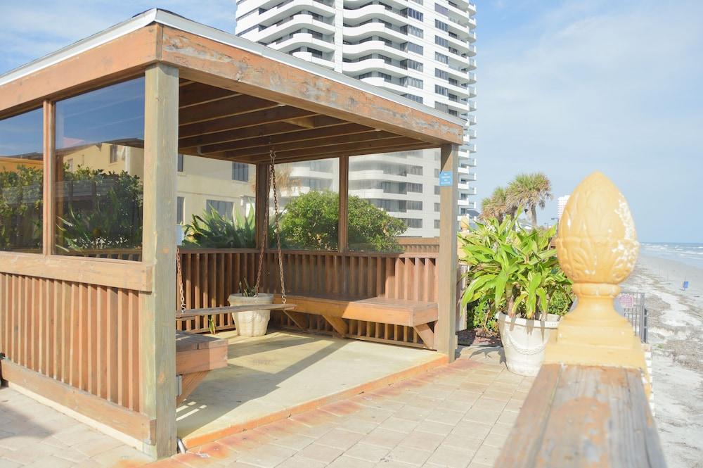 La Bella Oceanfront Inn - Daytona Дейтона Бийч Екстериор снимка